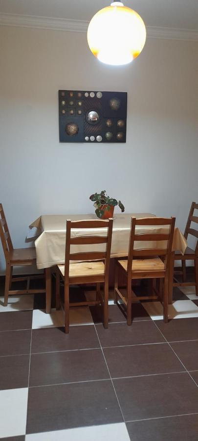Guesthouse Verissimo Nazare Bagian luar foto